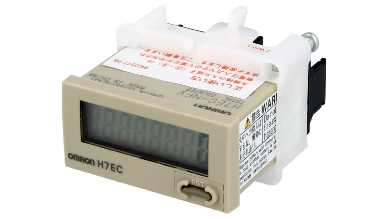 H7EC-NFV Licznik elektroniczny z wyświetlaczem LCD, wejściem napięciowym, montowany na panel
