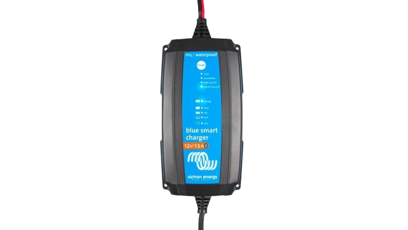 Ładowarka Blue Smart IP65 12/15 + konektor DC - BPC121531064R