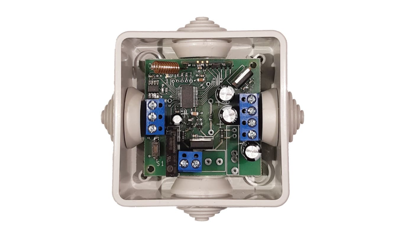 Odbiornik radiowy do sterowania centralami bramowymi różnych producentów przeznacozny do systemu InelControl 868MHz ORS-01IC