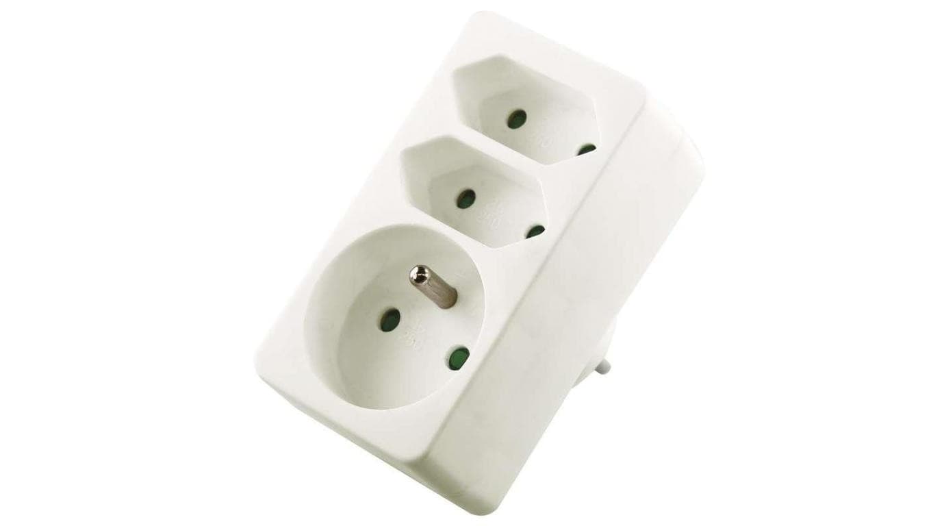 Rozgałęźnik wtyczkowy 1-gniazdo z/u + 2x Euro biały P0025
