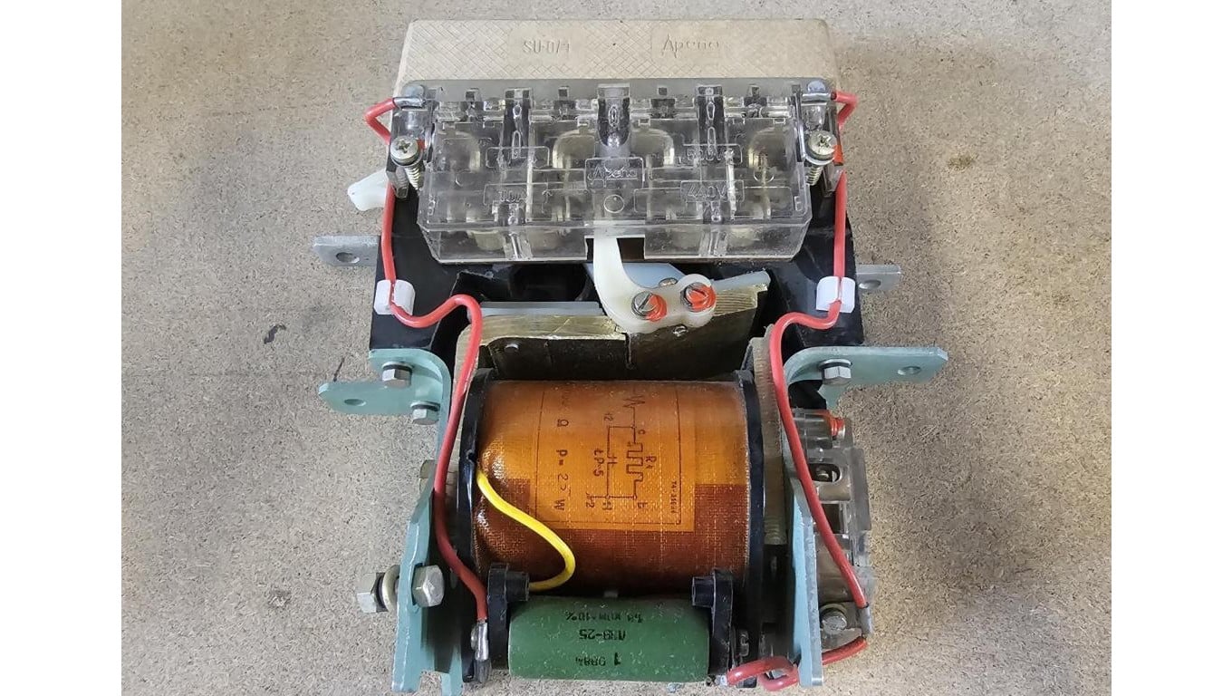Stycznik SU-110 63A 500V APENA