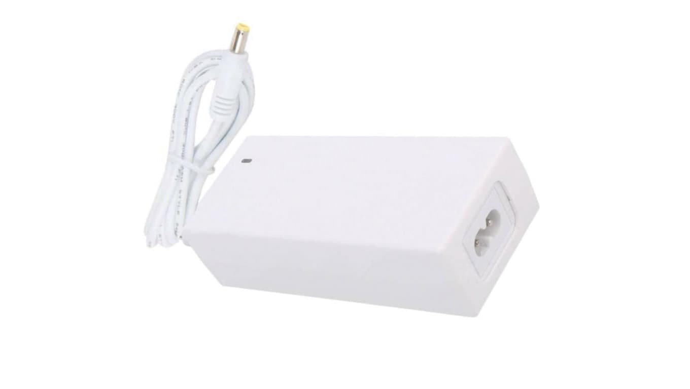 Zasilacz desktop 24W 12V 2A IEC C8/DC 2.1x5.5mm prosty POSC12200D-C8-WH