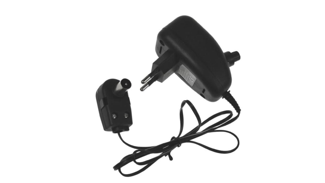 Zasilacz antenowy 12V/100mA regulowany