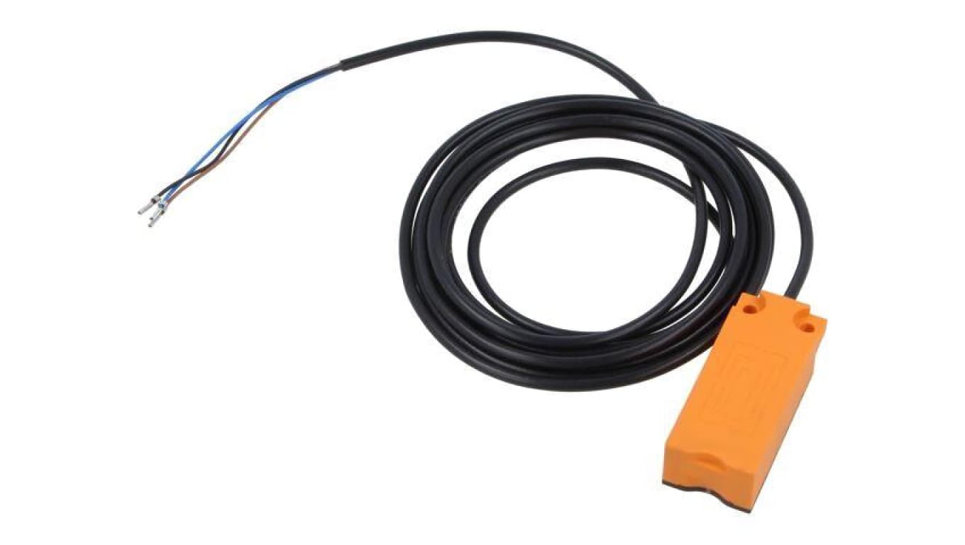 Czujnik Pojemnościowy Zasięg: 3mm (Regulowany) Wyjście: 1xPNP(NO/NC)IO-Link M8 Zasilanie: 10-30VDC IP65/IP67/IP68 KQ6002