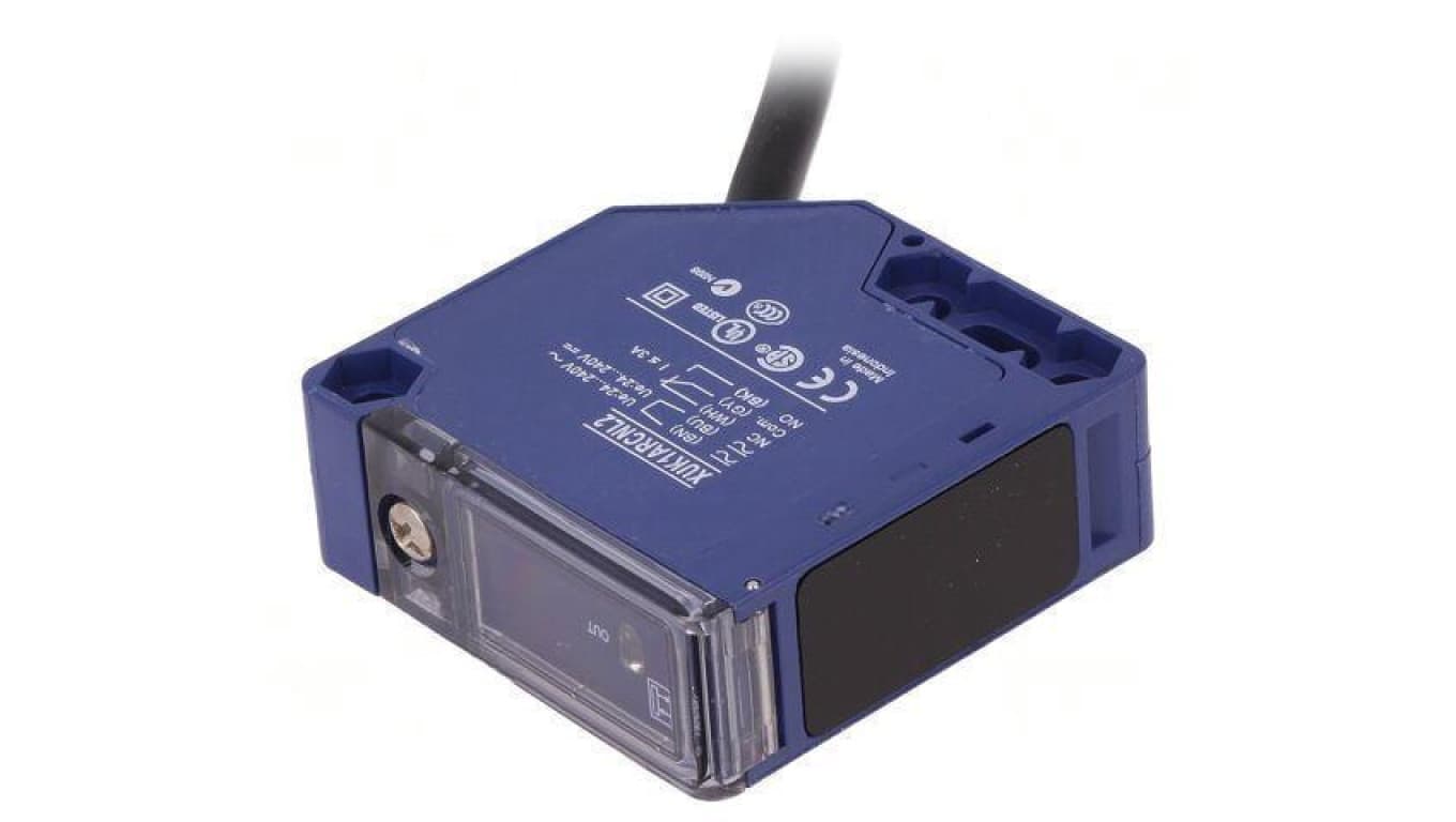 Czujnik fotoelektryczny Zasięg 0-7m SPDT DARK-ON,LIGHT-ON XUK1ARCNL2
