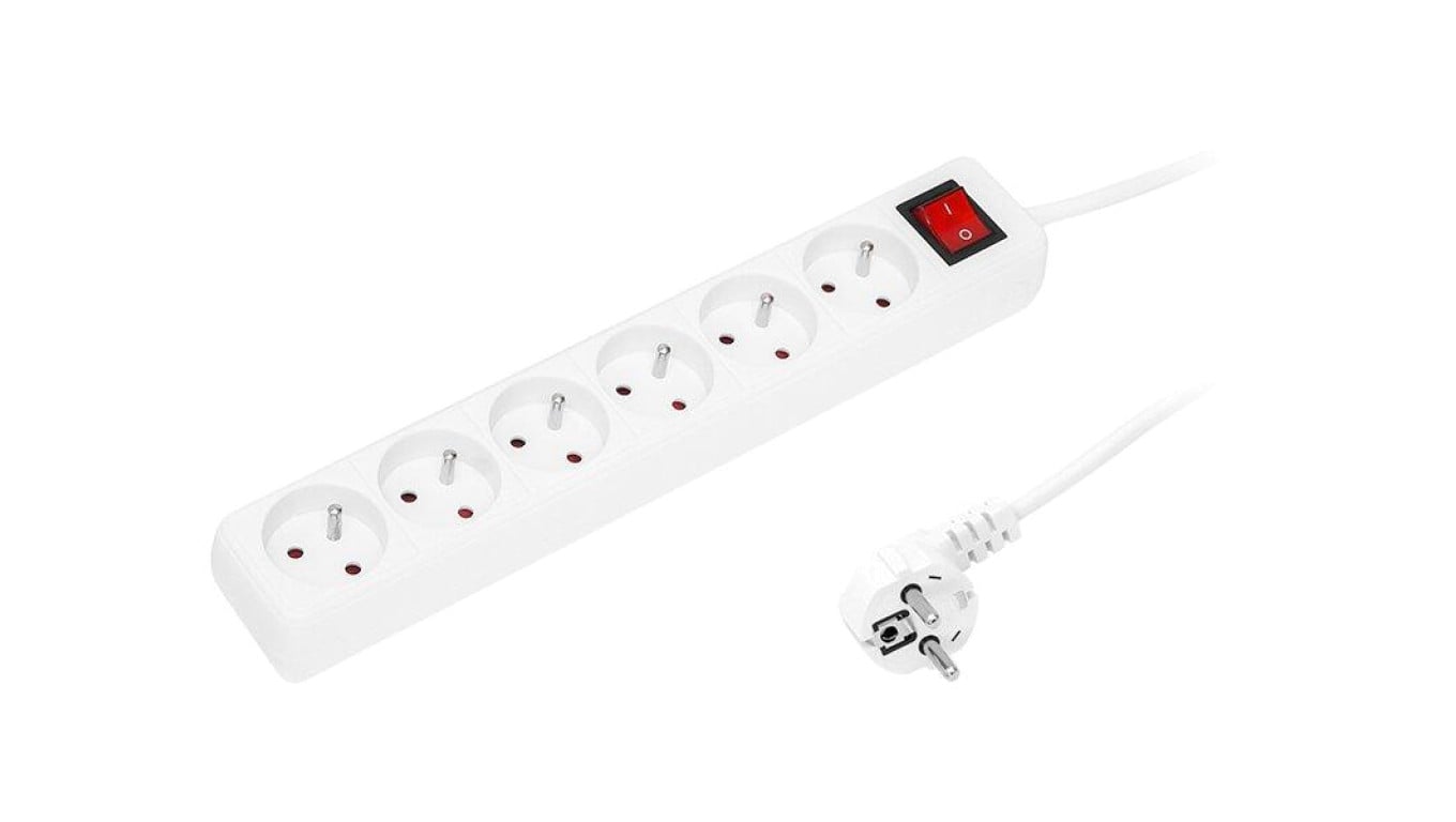 Przedłużacz sieciowy 6G 1,5M biały Blow