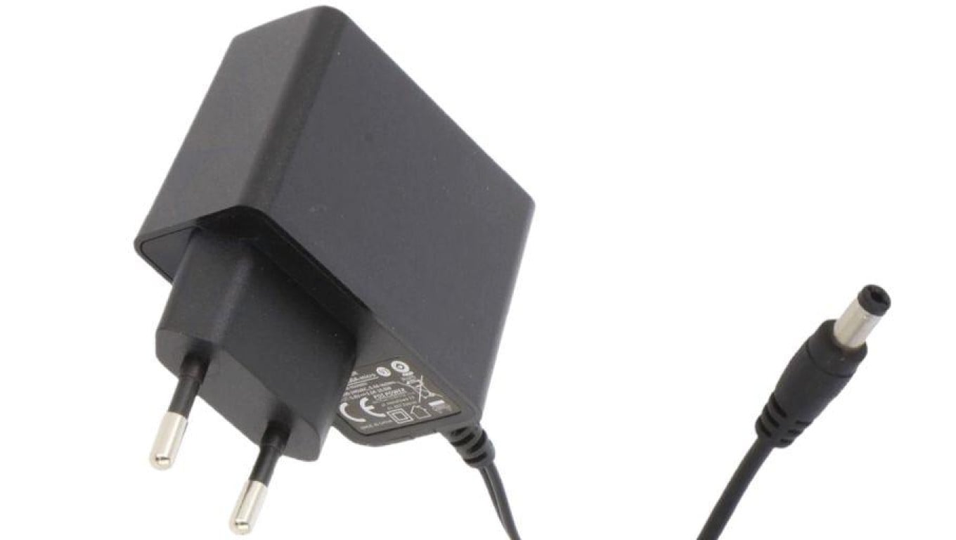 Zasilacz wtyczkowy 18W 12V 1,5A POSC12150A 2.1/5.5 POS Power