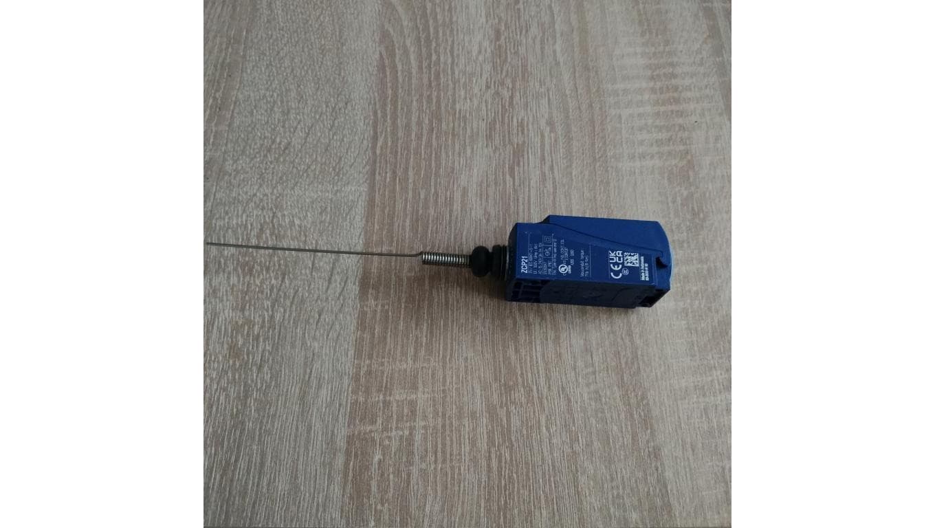 Wyłącznik krańcowy 1Z 1R migowy tworzywo koci wąs XCKP2106G11