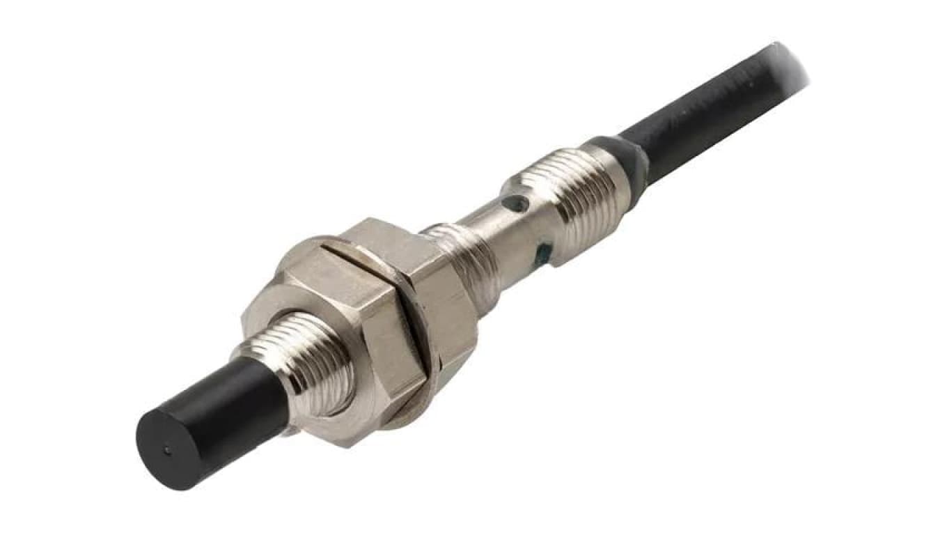 Czujnik indukcyjny, NPN/NO, 10...30VDC, przewody, M5, 0...3mm, IP67 E2E-S05N03-WC-C1 2M