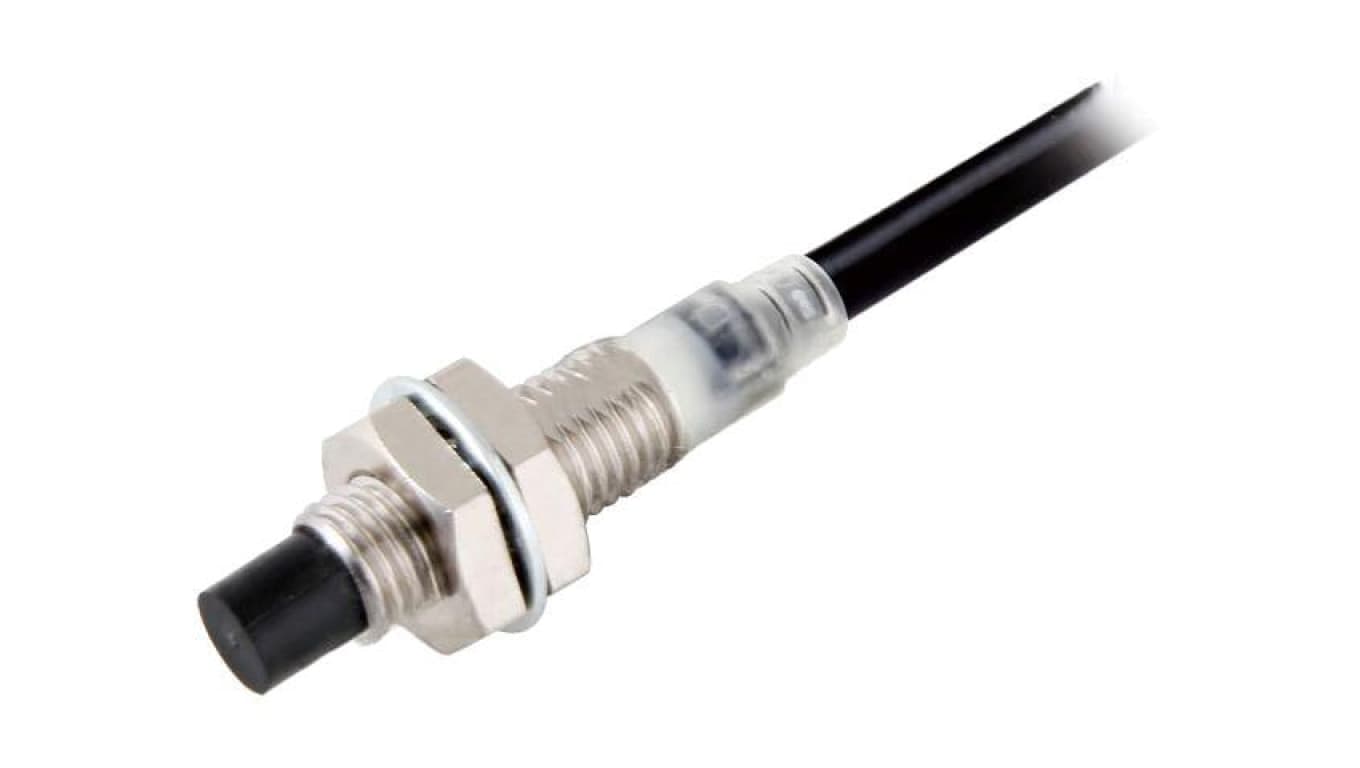 Czujnik indukcyjny, PNP/NO, wysunięty, 50mA, 10...30VDC, przewody, M8, 0...8mm, IP67 E2E-X8MB1T8 2M