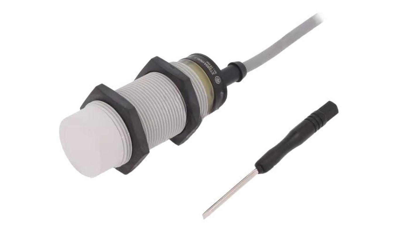 Czujnik pojemnościowy, wysunięty, z konfiguracją wyjścia PNP/NO, max. 0,2A, 0...8mm, IP67, XT218A1PAL2